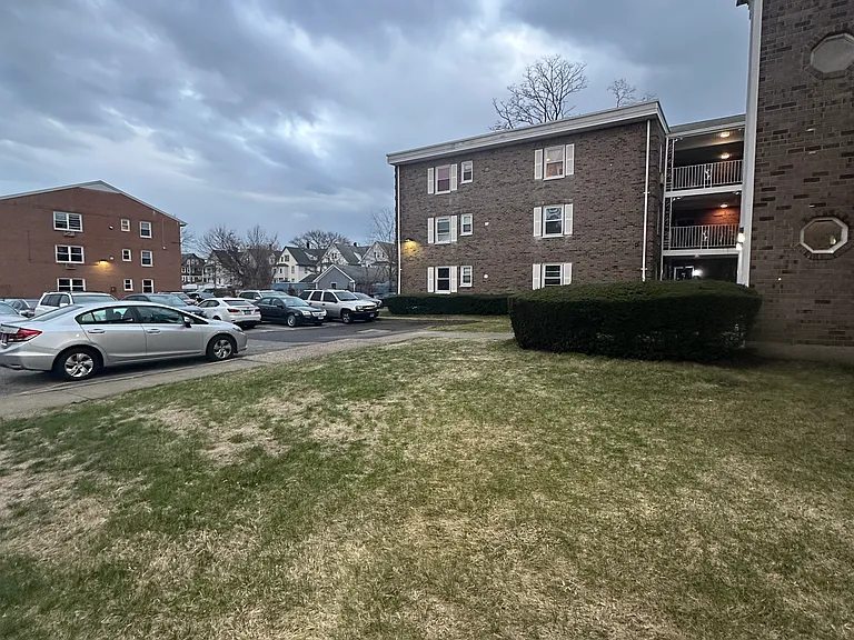 169-170 Birdseye St #C2 — Photo 15