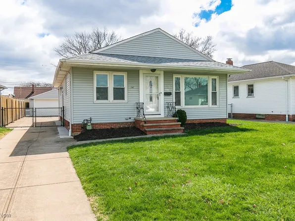 547 Dickerson Rd, Eastlake, OH 44095