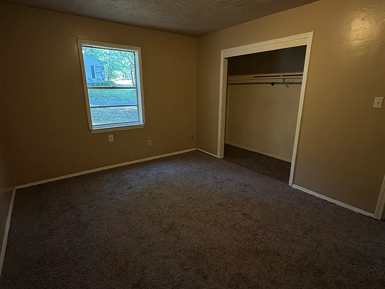 701 N Sampson Ave #7 — Photo 7