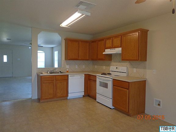 3rd image of 5424 Southern Crossing Dr