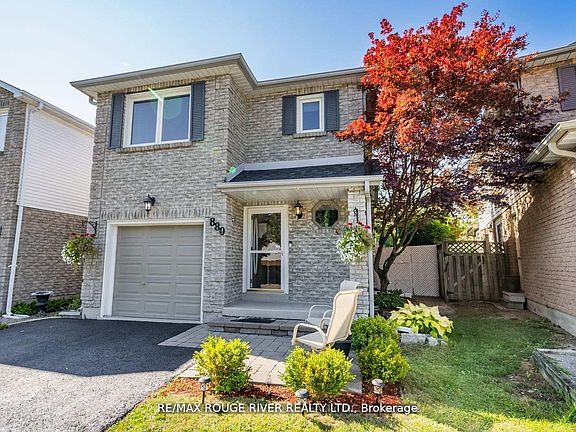 2nd image of 880 Castlegrove Ave