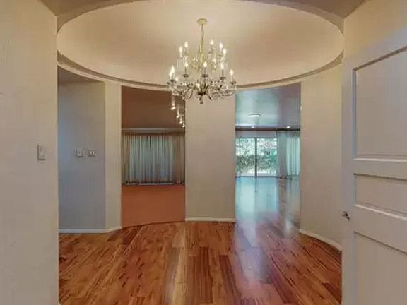 4th image of 4401 Altura Ave NE
