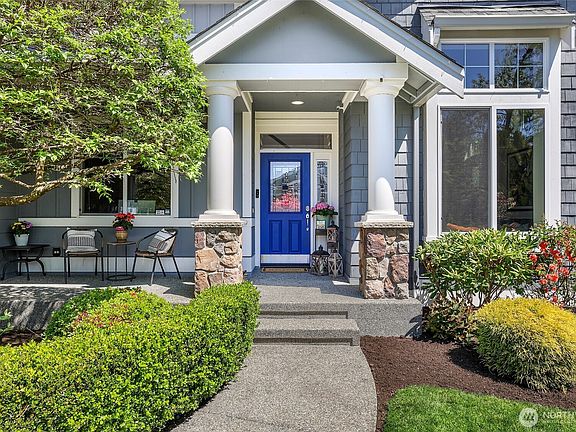 3rd image of 5440 NE 2nd Court