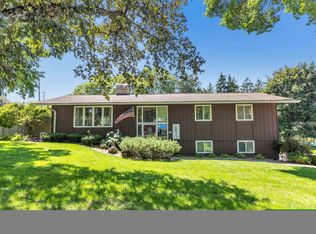 101 Roselawn Blvd, Green Bay, WI 54301