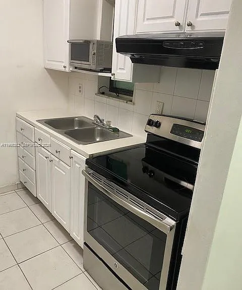 1530 SW 2nd St #101 — Photo 8
