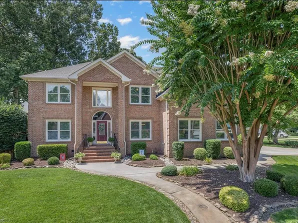 1310 Old Coach Rd, Chesapeake, VA 23322