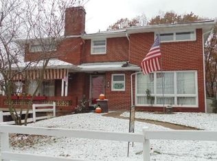 39 Colecrest St, Carnegie, PA 15106