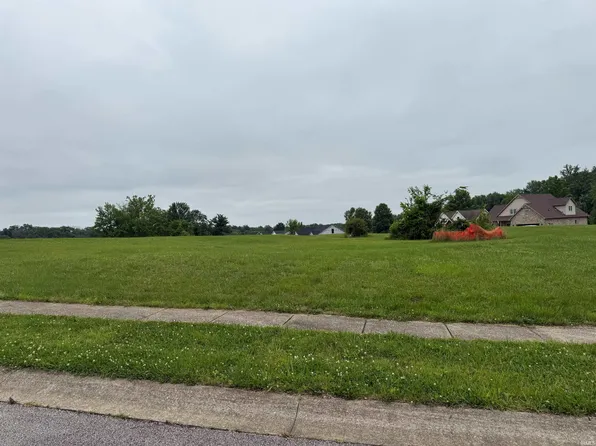 4515 Sierra Dr, Boonville, IN 47601
