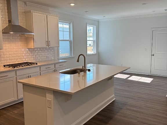4th image of 913 Crossbill Dr Lot 326