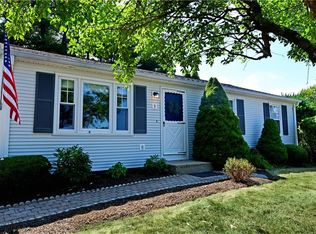 3 Morningside Dr, West Warwick, RI 02893