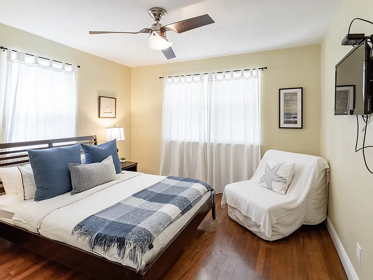 3205 Canal Dr — Photo 37