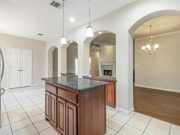102 Whipperwill Way — Photo 8