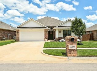 9300 Anaum Ln, Yukon, OK 73099
