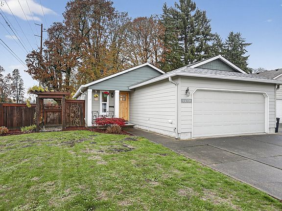 2nd image of 59001 Elizabeth Ln