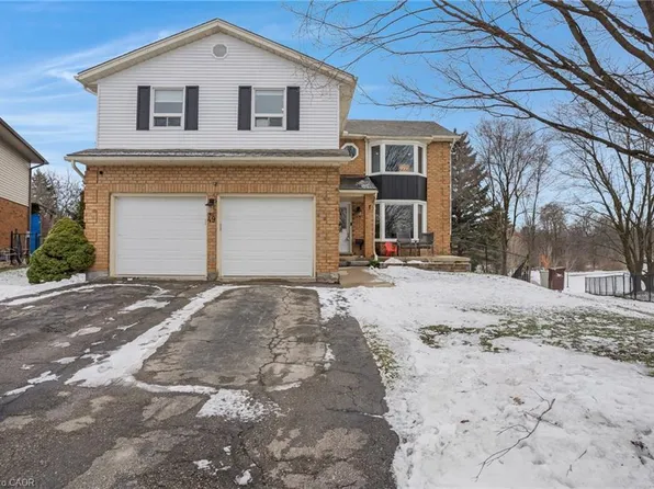 49 Wyandotte Ct, Kitchener, ON N2A 3H9
