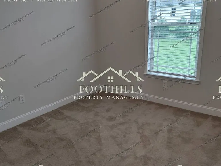 155 Norfolk Cir — Photo 12