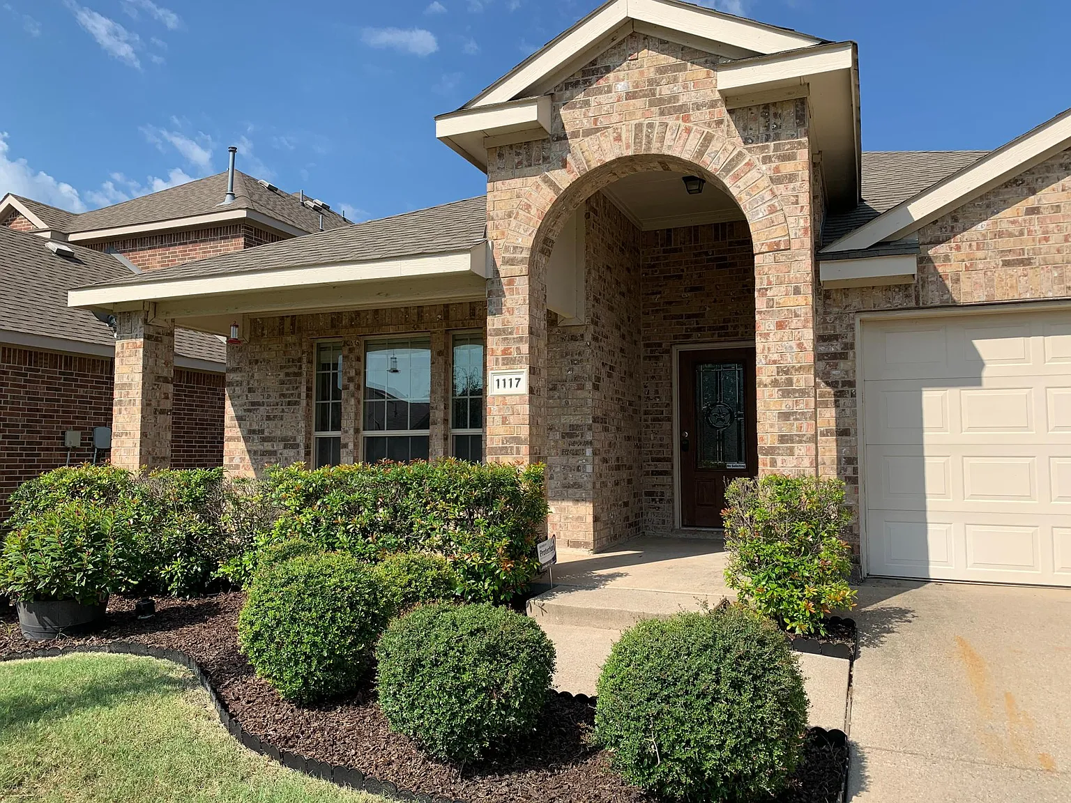1117 Bent Tree Rd — Photo 1