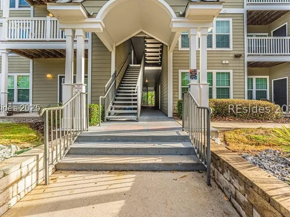 100 Kensington Blvd APT 812, Bluffton, SC 29910