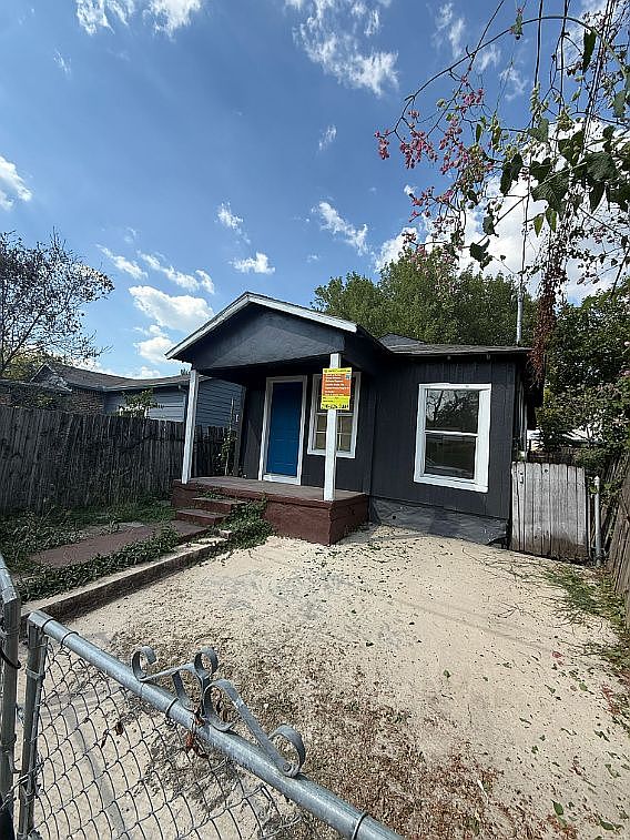 1623 Montezuma St, San Antonio TX - Owner Finance Home