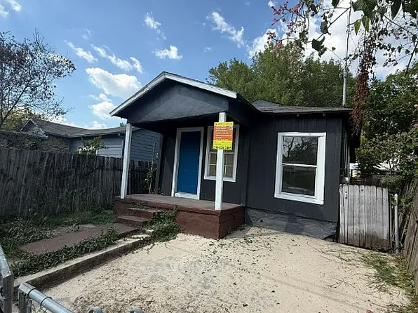 1623 Montezuma St, San Antonio, TX 78207