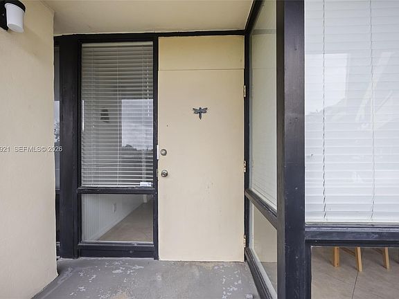 2nd image of 1401 S Federal Hwy APT 213