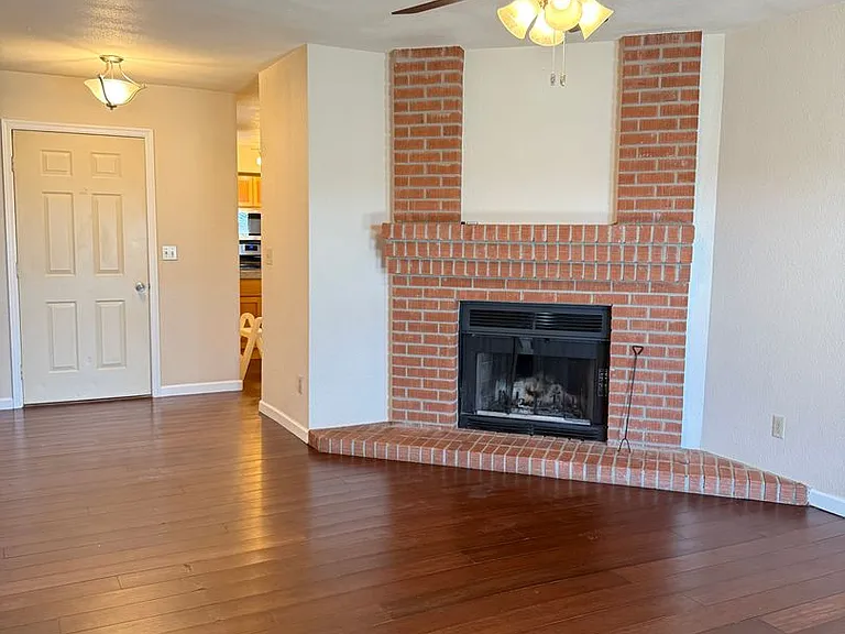 1342 S Sunset Dr — Photo 4