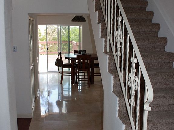 5th image of 405 Dewane Dr