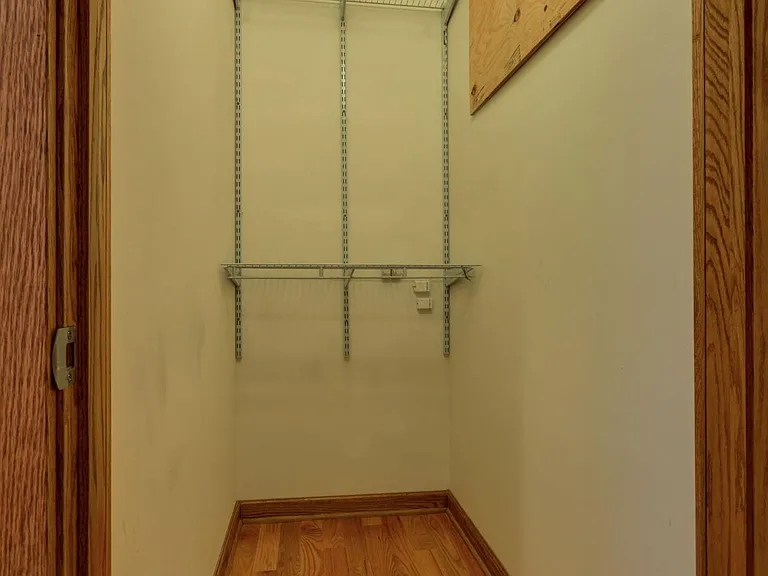 123 N Jefferson St #2R — Photo 12