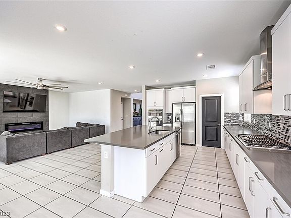 5th image of 1521 Dream Canyon Ave