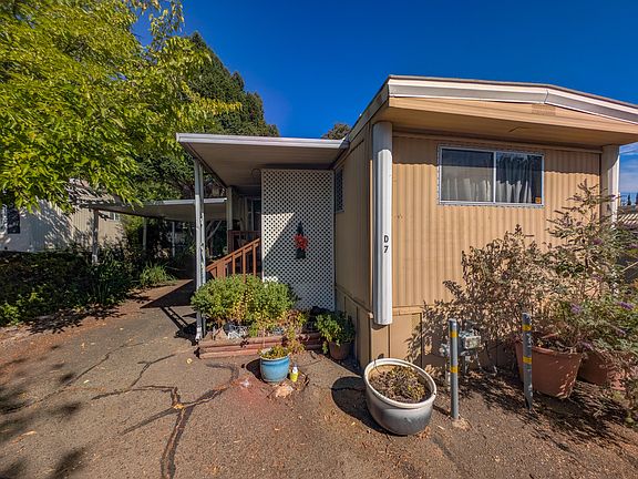 3rd image of 2810 Bechelli Ln #D7