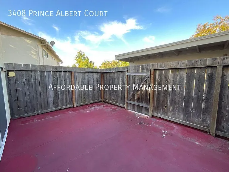 3408 Prince Albert Ct — Photo 14
