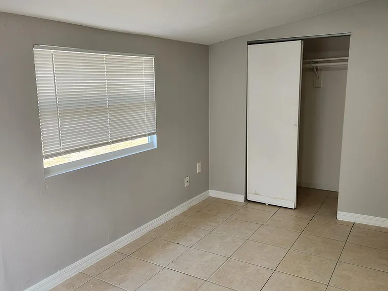 10007 N 29th St — Photo 5