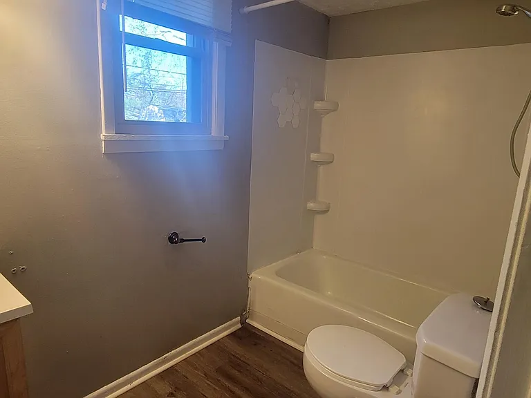3545 Sundart Dr — Photo 11