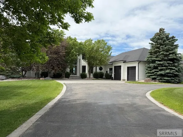 7955 S Black Hawk Dr, Idaho Falls, ID 83406