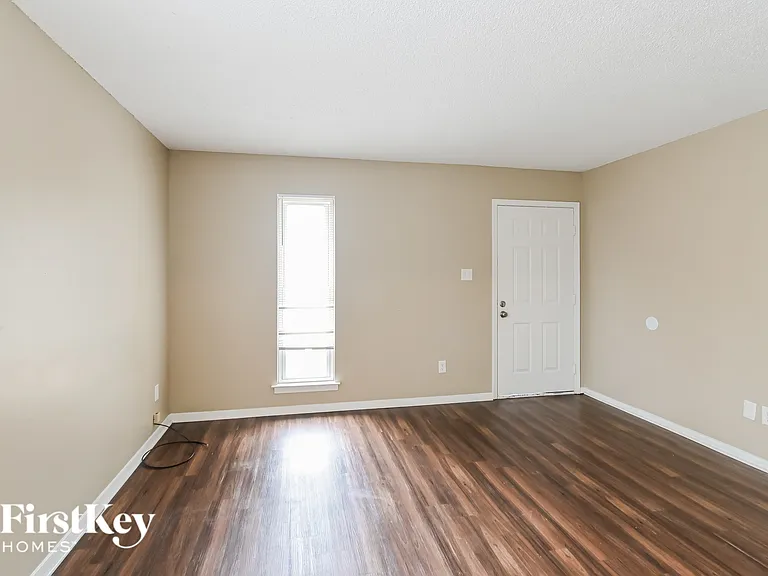 6630 Windflower Ln — Photo 3