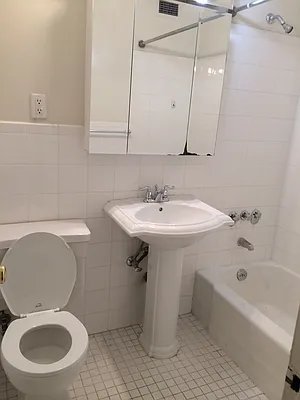 Rented by UES Management | media 7