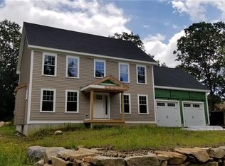 59 Parkwood Dr, Pawcatuck, CT 06379