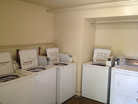 4th image of 1210 W Stoneridge Ct APT 13