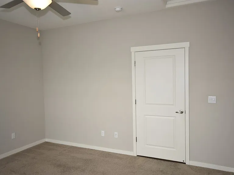 4097 Southampton St — Photo 11