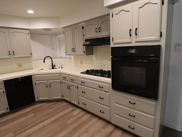6347 N Laureen Ave — Photo 6