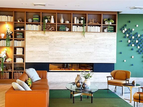 3rd image of 16385 Biscayne Blvd Unit 1019