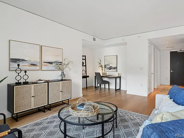 1750 Wewatta St #1121 — Photo 3