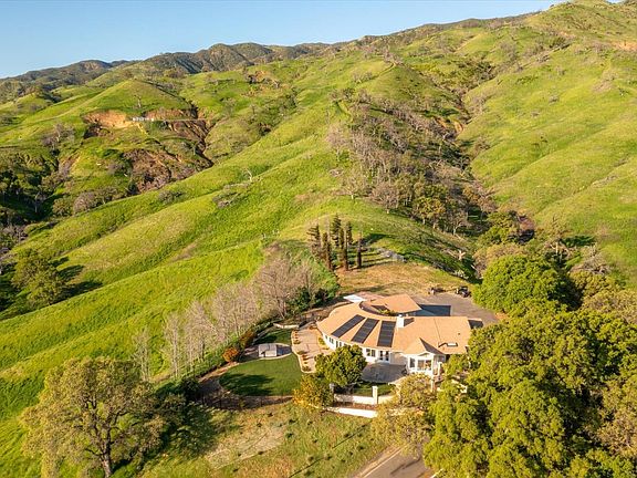 4th image of 8725 Quail Canyon Road