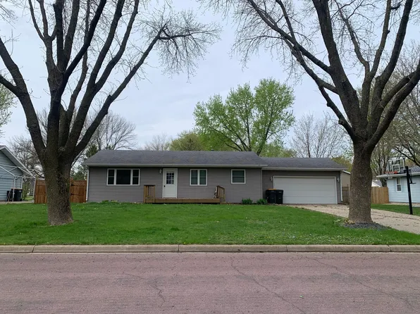 502 1st Ave SE, Mapleton, MN 56065