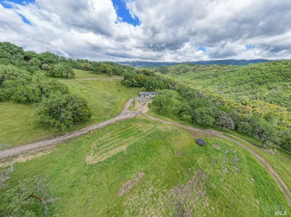 2441 Redemeyer Road, Ukiah, CA 95482