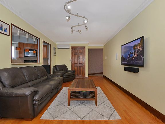 5th image of 6236 59th Dr APT 303