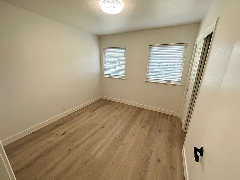 49 San Carlos Ct — Photo 11