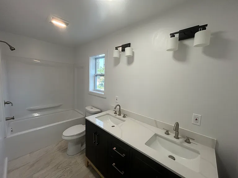 2141 Bradley Ave — Photo 22