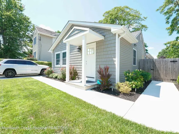 140 11th Street, Belford, NJ 07718