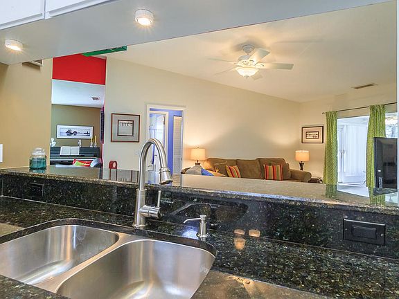 4th image of 5522 Garden Lakes Dr